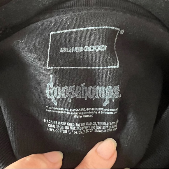 DumbGood Goosebumps “If Looks Could Kill” Graphic Tee Small - Picture 7 of 7